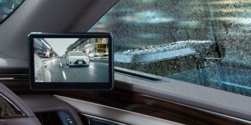 Lexus ES - первый автомобиль с камерами вместо зеркал в официальной продаже