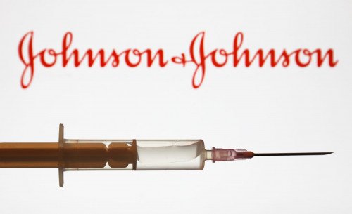 Гонка вакцин против коронавируса становится отчаянной: Johnson & Johnson заявляет о потерях, случаях спайка