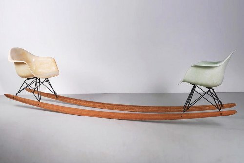 Культовый стул Eames получил забавный, игривый, современный редизайн!
